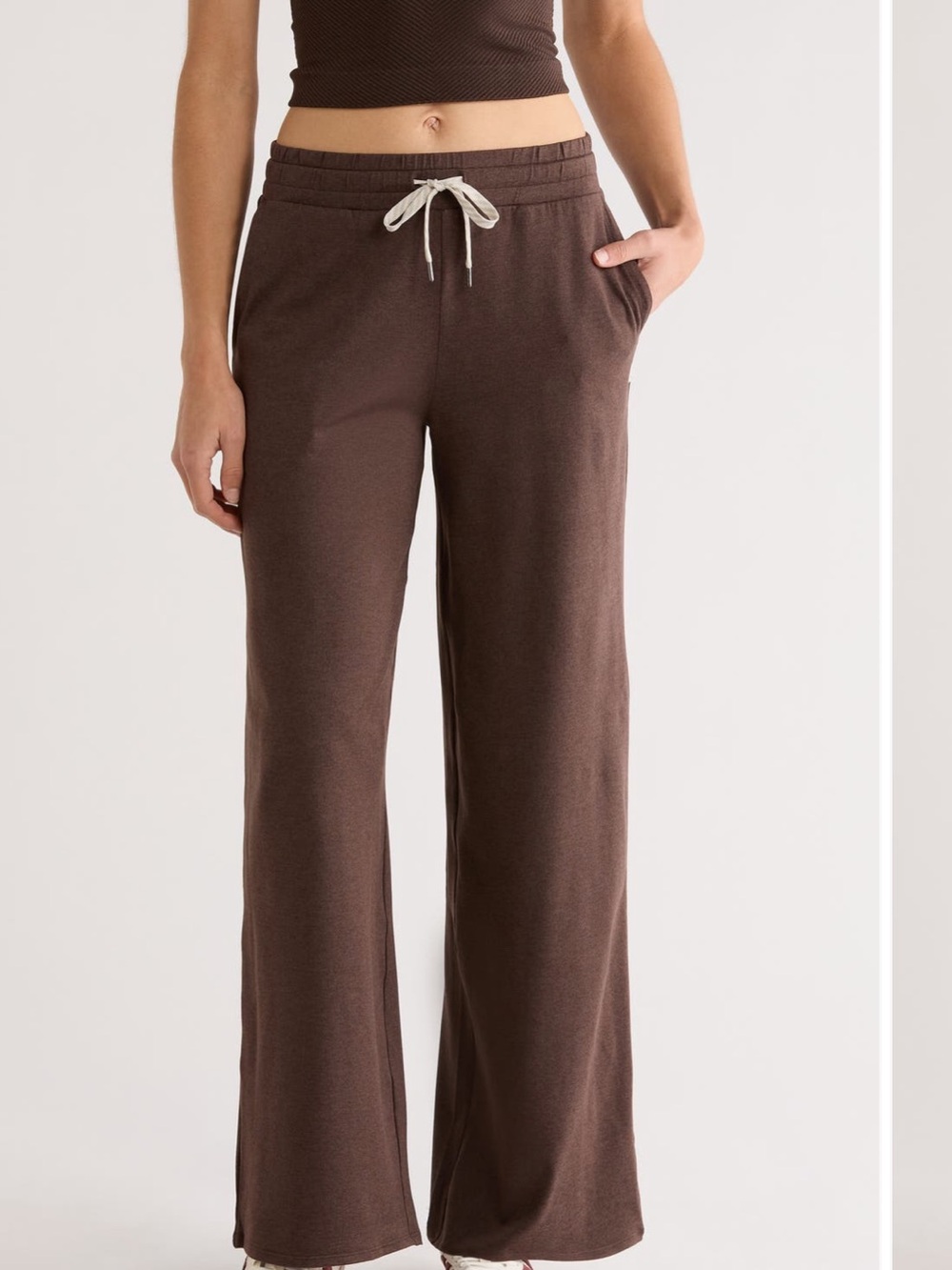Vuori Halo essential wideleg pant size small